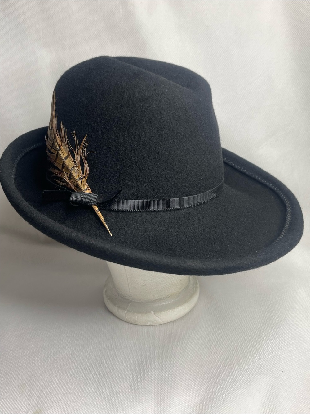 Vintage Doeskin Felt Feather Fedora Style Hat 100% Wool by Geo W. Bollman & Co.
